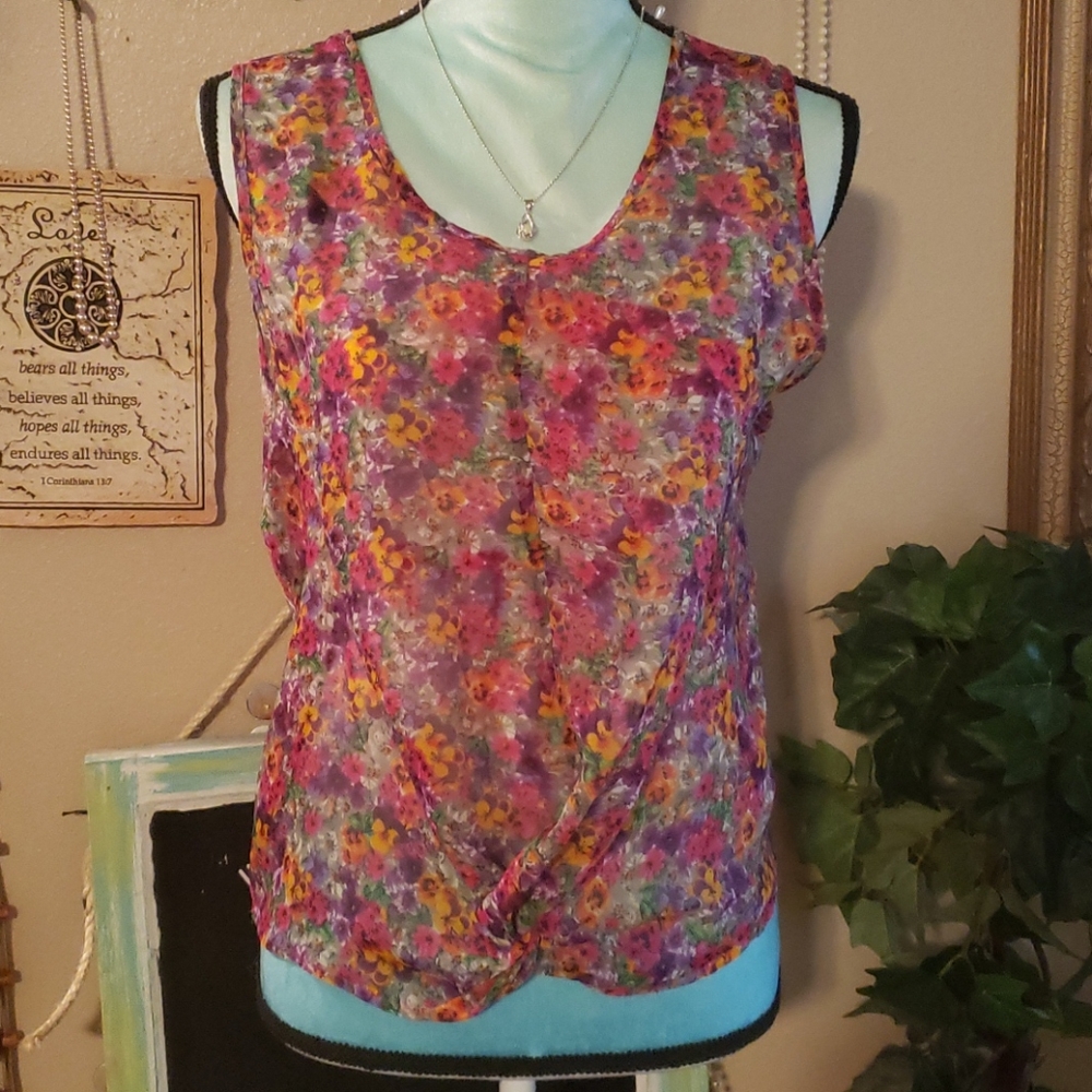 Icono Floral Tank Top Size Medium